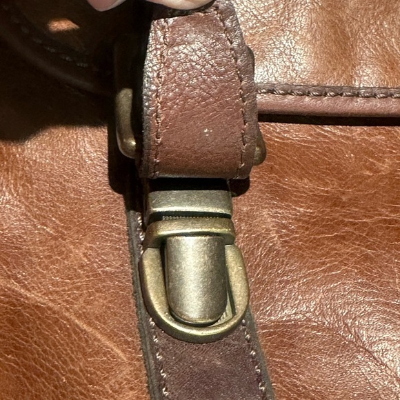 FOSSIL Brown Leather Adjustable Crossbody Shoulder Messenger Bag 12”Wx10”L x 2”D - Picture 4 of 16